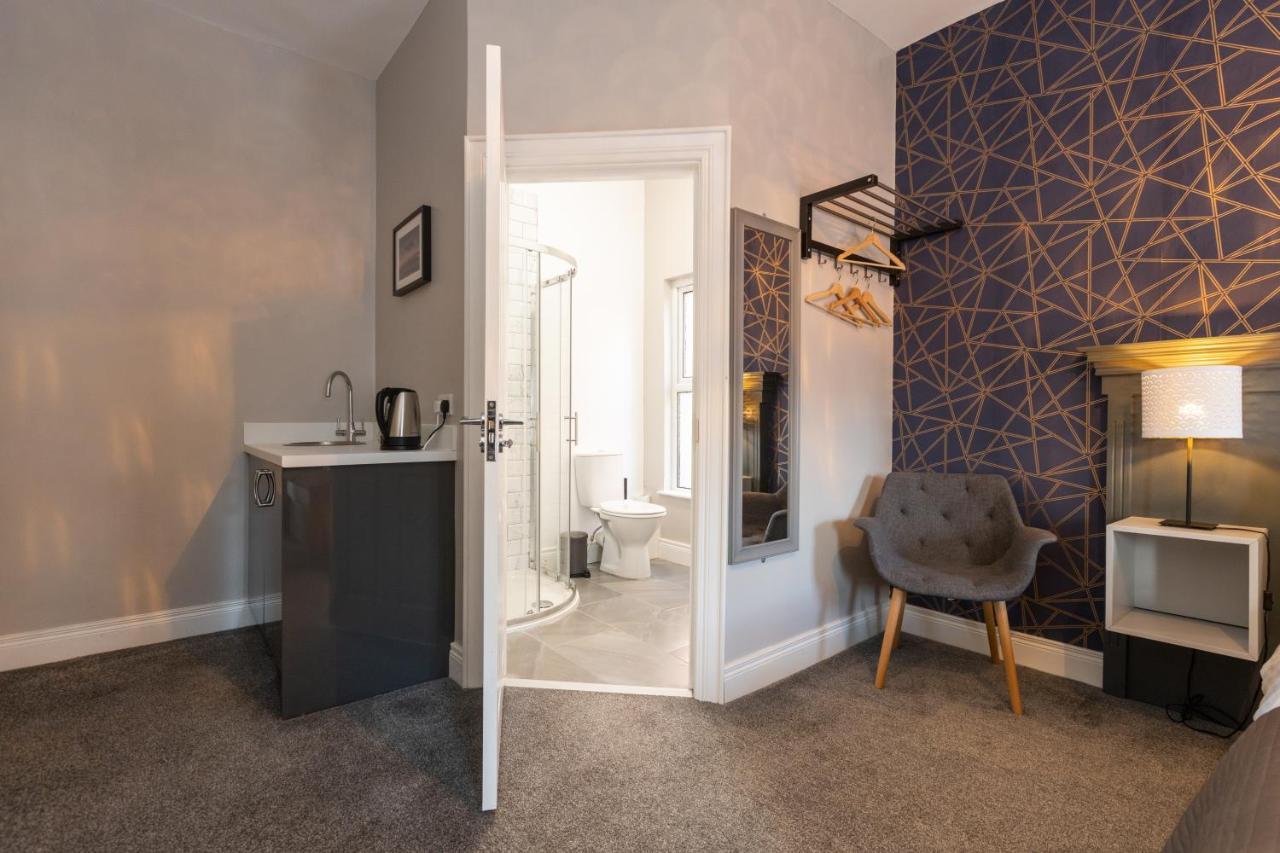 Apartment No. 5 Eglantine Place