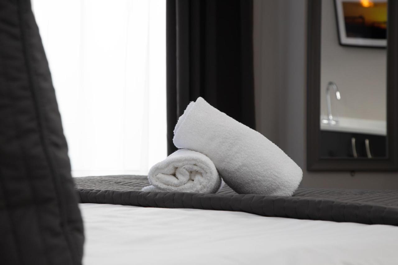Apartment No. 5 Eglantine Place *