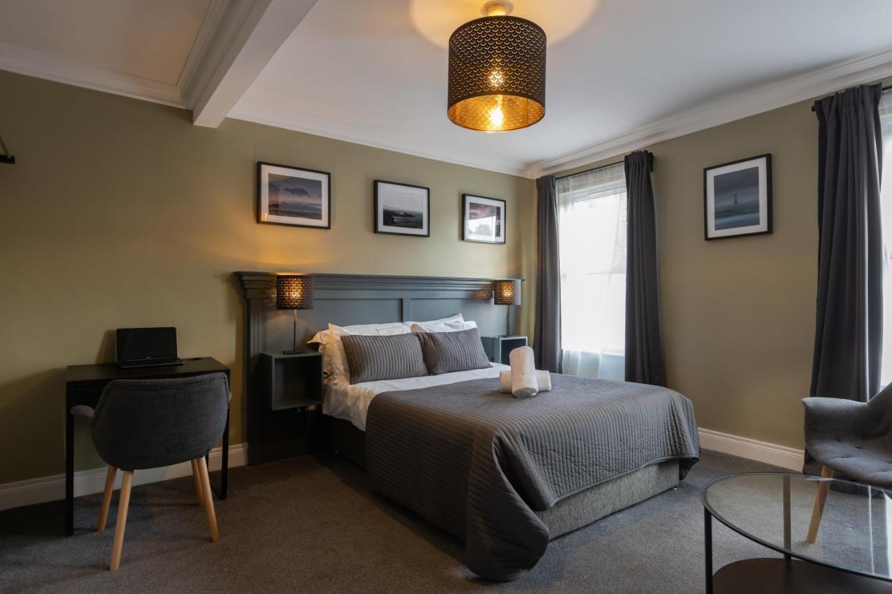 Apartment No. 5 Eglantine Place *